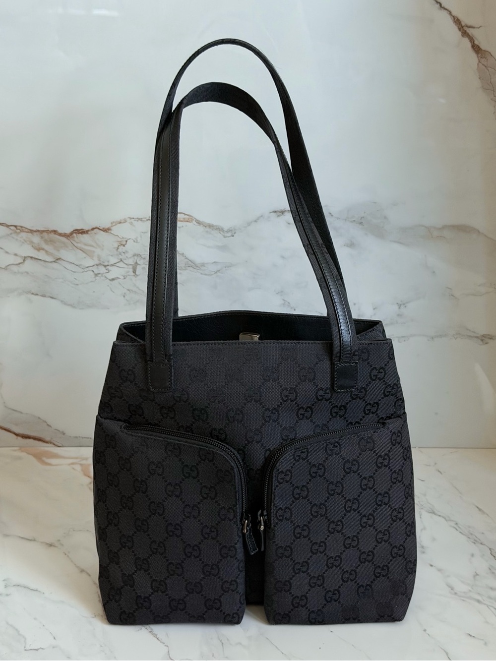 Authenticated LIKE NEW Vintage Gucci Tom Ford Black GG Monogram Shoulder Bag